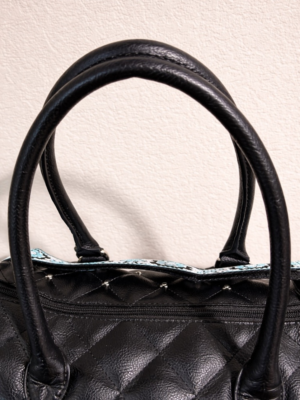 Torrid Disney Mickey Mouse quilted purse - Picture 7 of 8